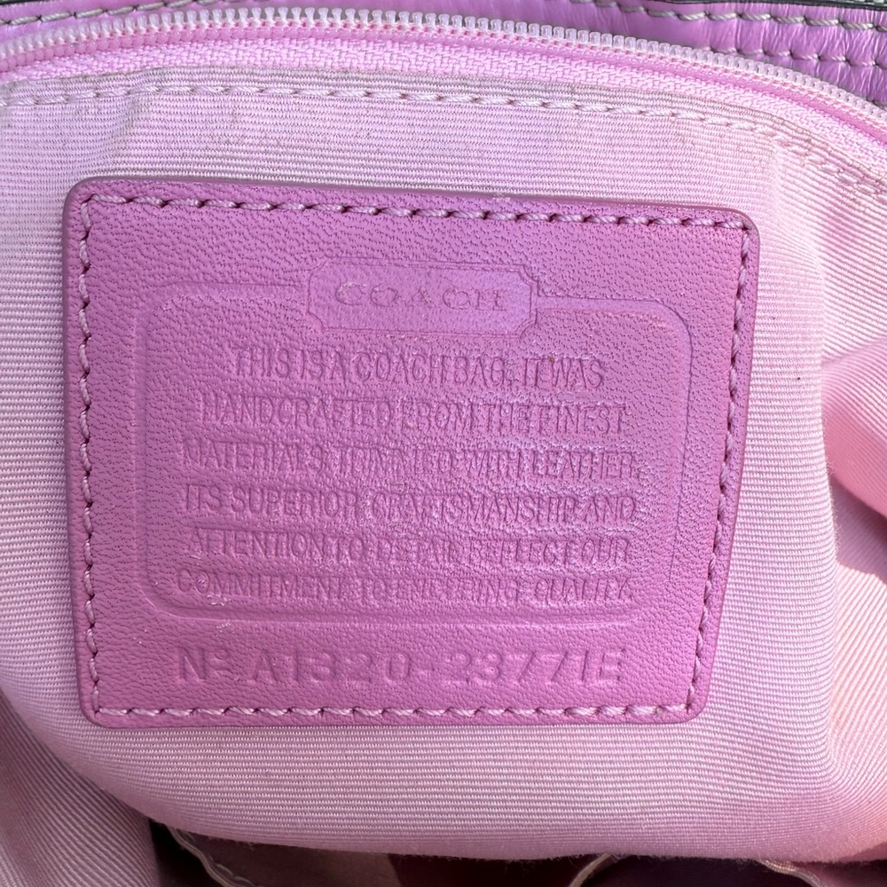 ~Coach~ Signature Satchel! - Picture 3 of 7